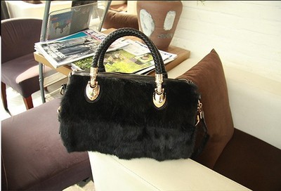 2013秋冬新款毛毛包 韩版时尚皮草单肩包的潮流魅力与选购指南