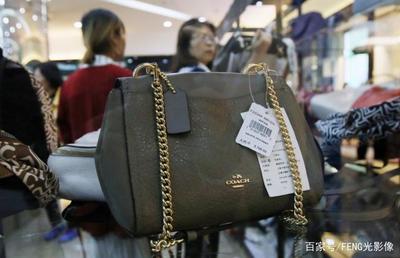 京城高端百货落幕，赛特购物中心挥泪甩卖引抢购潮